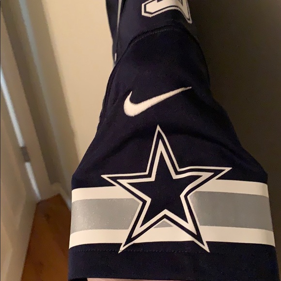 Dallas Cowboys jersey (#9 Tony Romo) - Picture 5 of 7